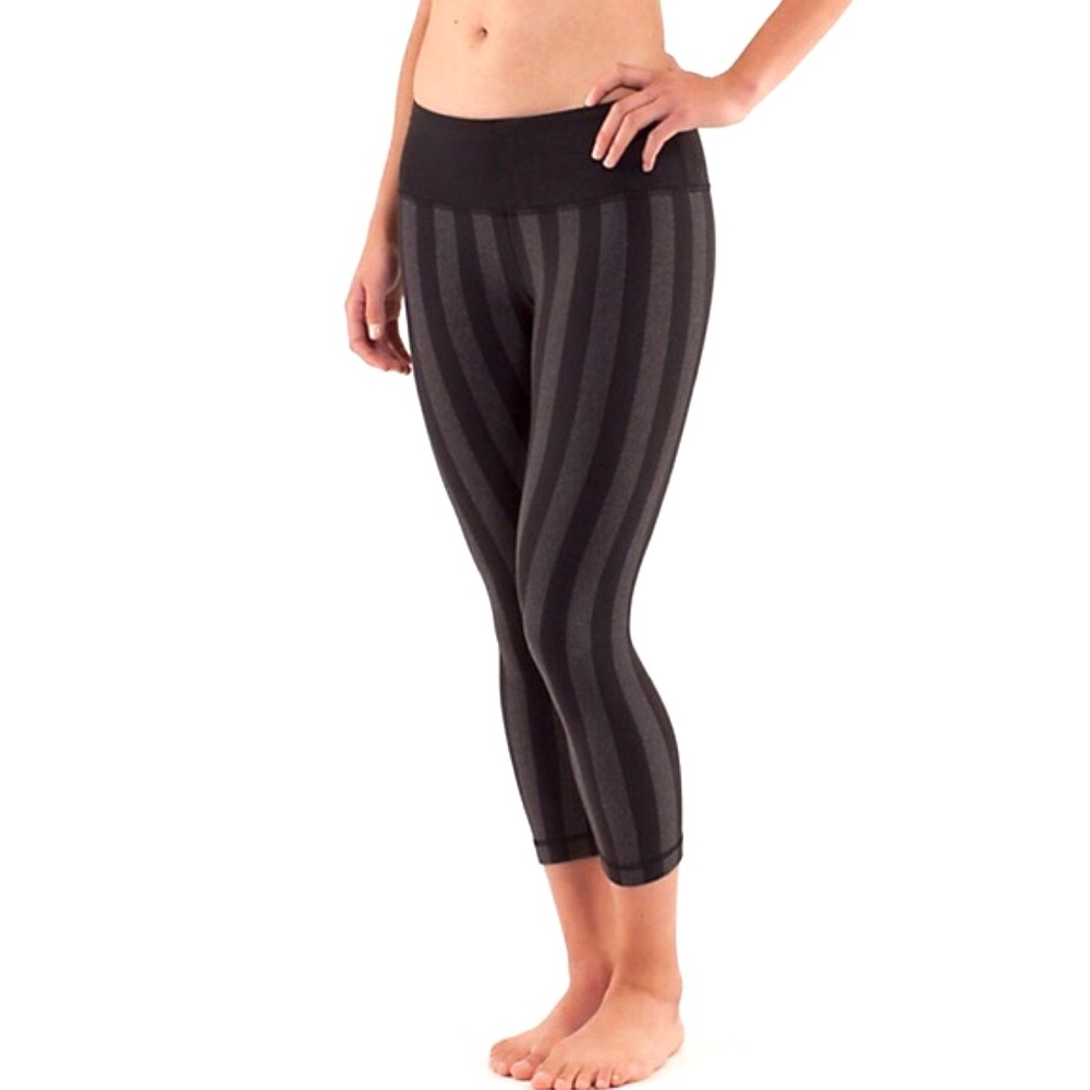 Lululemon Wunder Under RARE Micro Macro Crop 4